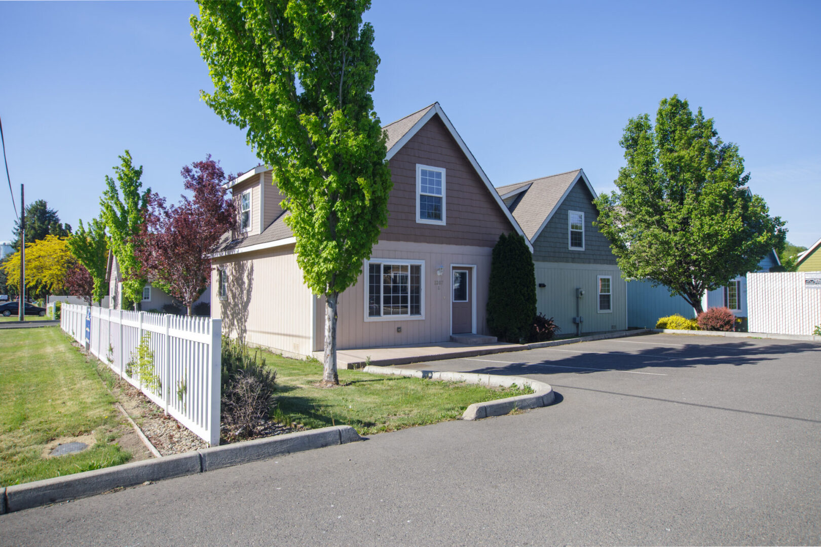 Cottage Meadow 3-bedroom rental exterior in Ellensburg WA near CWU — Boe Properties